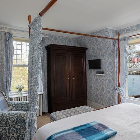 Harbor Knoll Bed And Breakfast Грийнпорт Екстериор снимка