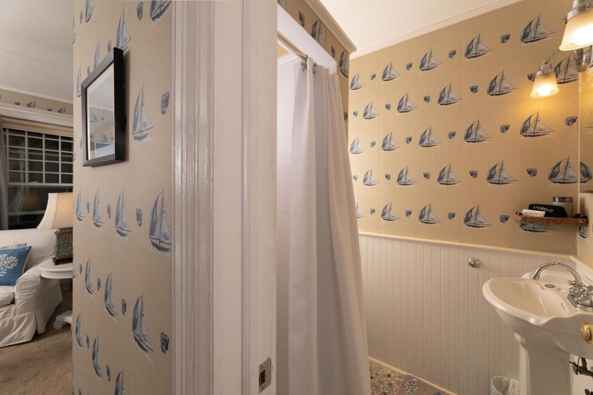 Harbor Knoll Bed And Breakfast Грийнпорт Екстериор снимка