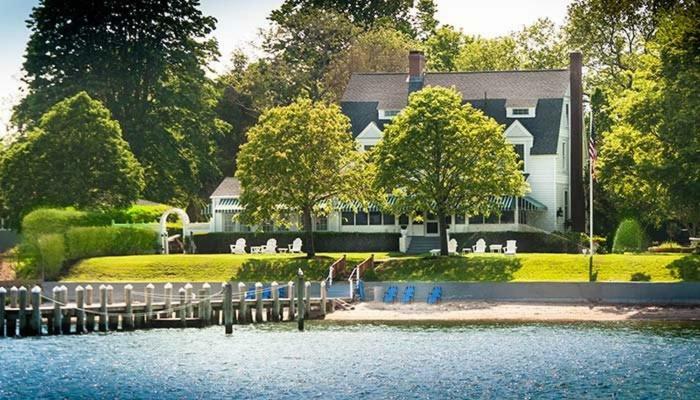 Harbor Knoll Bed And Breakfast Грийнпорт Екстериор снимка